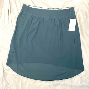 Athleta Cosmic Skirt NWT, Mint Gray